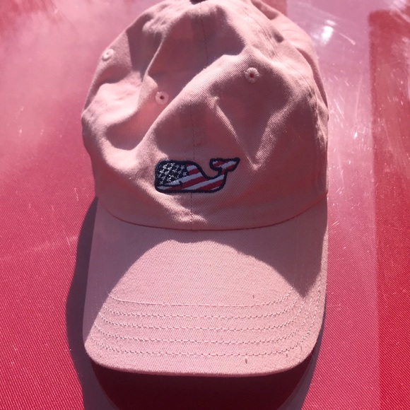 Vineyard Vines Accessories - Vineyard vines baseball hat in excellent conditio